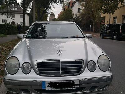 Mercedes 240