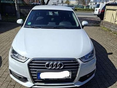 Gebraucht Audi A1 Basis 95 PS (69 kW) 2016 Weiß Kleinwagen