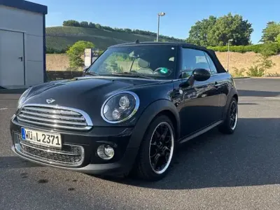 Gebraucht Mini Cooper D Cabriolet 111 PS (81 kW) 2011 Schwarz Cabrio