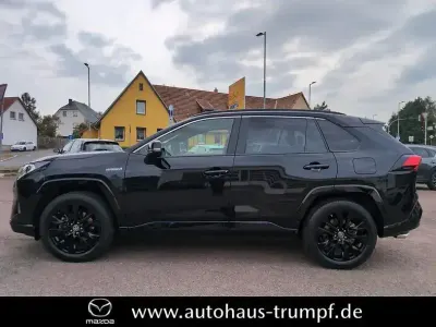 Gebraucht Toyota RAV4 Hybrid Edition 222 PS (163 kW) 2021 Attitude black mc. SUV