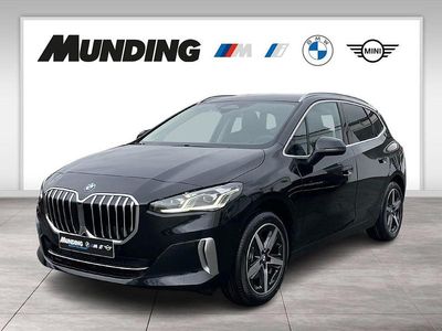 Schwarz Neu 2025 BMW 218 Luxury Line Van / Kleinbus | 47.450 €