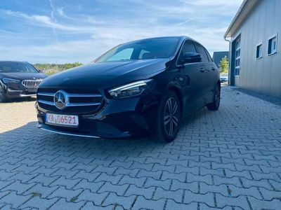 Mercedes B200
