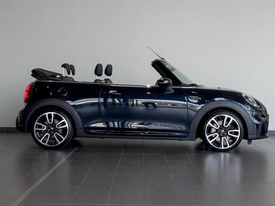 Schwarz Gebraucht 2022 Mini John Cooper Works Cabriolet Cabrio | 31.990 € (Etwas zu teuer)