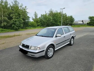 Gebraucht Skoda Octavia 116 PS (85 kW) 2000 Silber Kombi