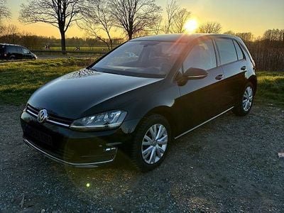 Gebraucht VW Golf VII Highline 150 PS (110 kW) 2016 Schwarz Limousine