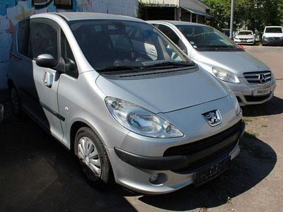 Gebraucht Peugeot 1007 Premium 88 PS (64 kW) 2007 Grau Van / Kleinbus