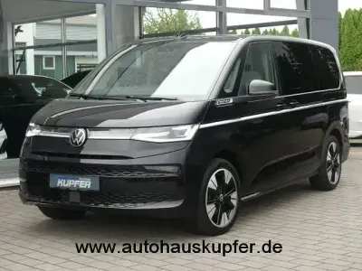 Gebraucht VW Multivan Style 150 PS (110 kW) 2025 Deep black Van / Kleinbus