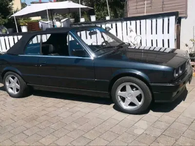 Gebraucht BMW 320 130 PS (95 kW) 1991 Blau Cabrio