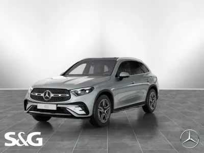 Używany Mercedes GLC220 AMG 197 KM (144 kW) 2025 Srebrny SUV