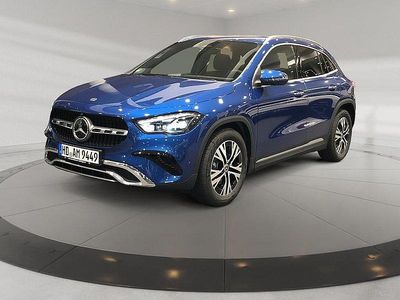 Gebraucht Mercedes GLA200 163 PS (119 kW) 2024 Metalliclack spektralblau SUV
