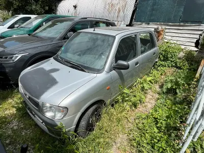Gebraucht Daihatsu Sirion 56 PS (41 kW) 2001 Silber Kleinwagen