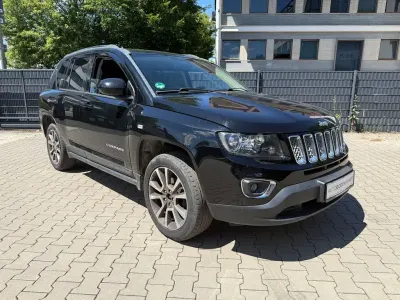 Gebraucht Jeep Compass Limited 136 PS (100 kW) 2014 Schwarz SUV