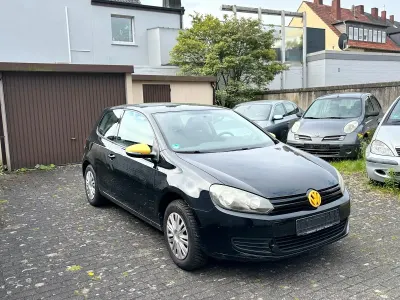 Gebraucht VW Golf VI 80 PS (58 kW) 2009 Schwarz Kleinwagen