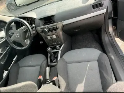 Gebraucht Opel Astra 110 PS (80 kW) 2010 Blau Kleinwagen
