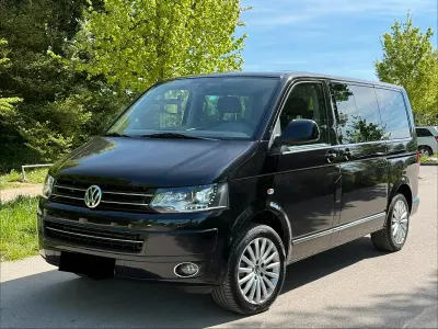Second-hand VW T5 Highline 179 CP (131 kW) 2013 Negru Van