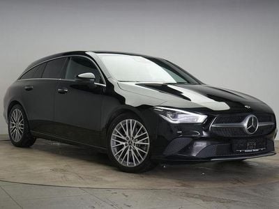 Schwarz Gebraucht 2022 Mercedes CLA220 Shooting Brake Progressive Kombi | 21.490 € (Guter Preis)