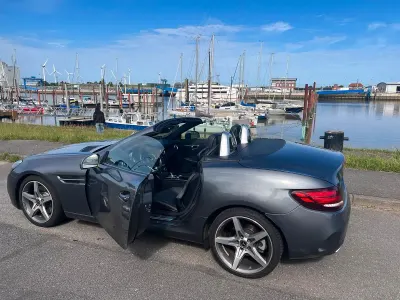 Gebraucht Mercedes SLC250 AMG line 204 PS (150 kW) 2017 Grau Cabrio