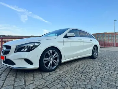 Gebraucht Mercedes CLA180 Shooting Brake Edition 122 PS (89 kW) 2017 Weiß Kombi