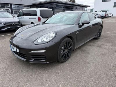 Grau Gebraucht 2015 Porsche Panamera Edition Limousine | 27.000 € (Fairer Preis)