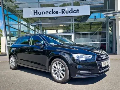 Używany Audi A3 Design 150 KM (110 kW) 2020 Czarny Sedan/Limuzyna