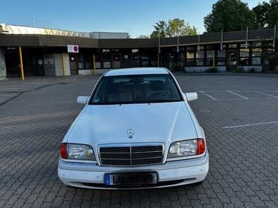 Mercedes C180