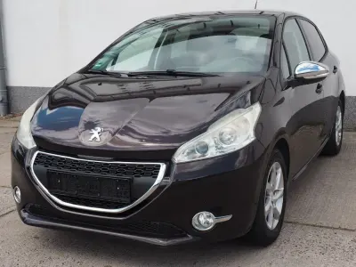Gebraucht Peugeot 208 Style 82 PS (60 kW) 2013 Schwarz Kleinwagen