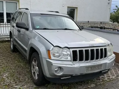 Gebraucht Jeep Grand Cherokee 211 PS (155 kW) 2005 Silber SUV