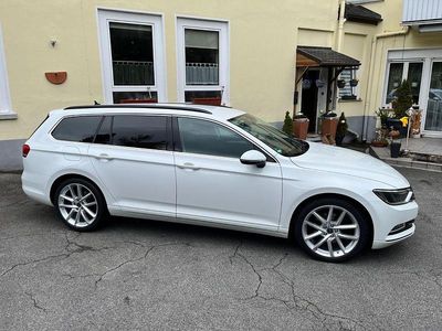 Gebraucht VW Passat Comfortline 150 PS (110 kW) 2018 Weiß Kombi
