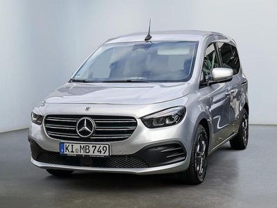Usata Mercedes T180 Style 116 CV (85 kW) 2025 Argento Monovolume