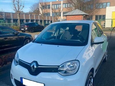 Second-hand Renault Twingo Zen 60 kW (82 CP) 2022 Alb Hatchback