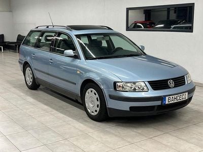 Second-hand VW Passat 116 CP (85 kW) 1999 Albastru Berlinǎ