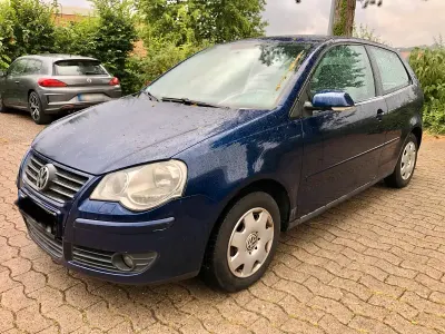 Gebraucht VW Polo 64 PS (47 kW) 2005 Blau Kleinwagen