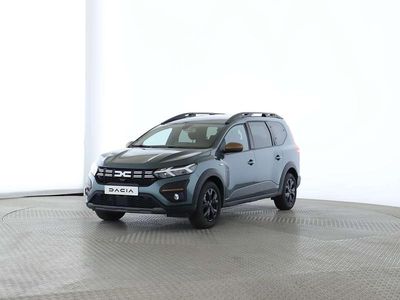 Second-hand Dacia Jogger Extreme 101 CP (74 kW) 2024 Verde Monovolum
