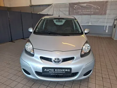 Używany Toyota Aygo Cool 68 KM (50 kW) 2009 Szary Hatchback