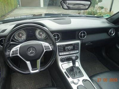 Blau Gebraucht 2011 Mercedes SLK200 Cabrio | 16.000 € (Fairer Preis)