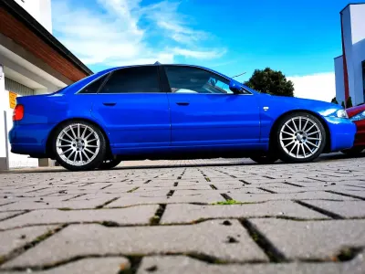 Brugt Audi S4 265 HK (194 kW) 2000 Blå Sedan
