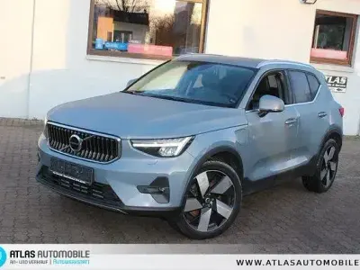 Usata Volvo XC40 Plus 179 CV (131 kW) 2022 Grigio SUV