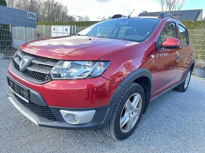 Usata Dacia Sandero Prestige 90 CV (66 kW) 2016 Rosso Berlina