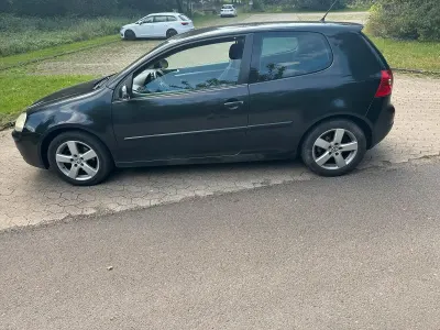 Gebraucht VW Golf VI United 80 PS (58 kW) 2008 Schwarz Kleinwagen