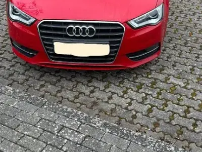 Używany Audi A3 Attraction 184 KM (135 kW) 2014 Czerwony Sedan/Limuzyna