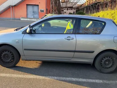 Brugt Toyota Corolla 2003 Grå Hatchback