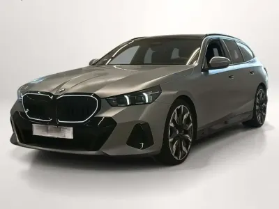 Gebraucht BMW 540 M Sport 303 PS (222 kW) 2025 Grau Limousine