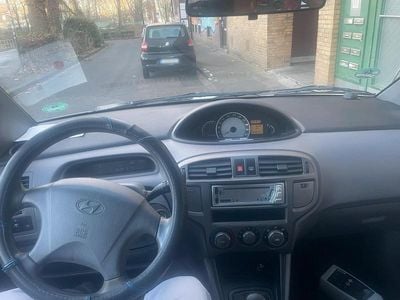 Gebraucht Hyundai Matrix GLS 122 PS (89 kW) 2003 Grau Van / Kleinbus