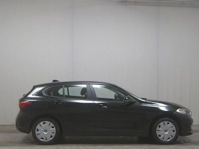 Begagnad BMW 116 Performance 109 HK (80 kW) 2022 Svart Halvkombi