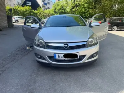 Brugt Opel Astra GTC Catch Me 90 HK (66 kW) 2007 Grå Sedan