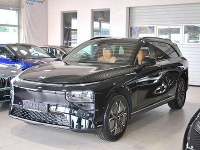 XPENG G9