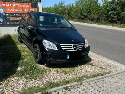 Gebraucht Mercedes B150 95 PS (69 kW) 2008 Schwarz Van / Kleinbus