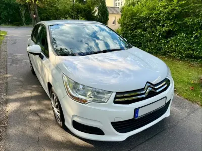 Gebraucht Citroën C4 95 PS (69 kW) 2013 Weiß Limousine