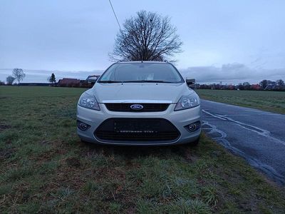 Gebraucht Ford Focus Style 125 PS (91 kW) 2009 Grau Kombi