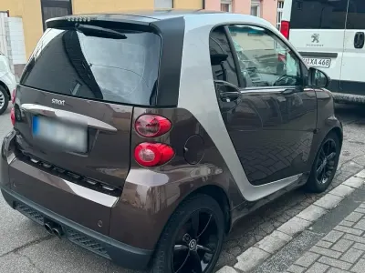 Gebraucht Smart ForTwo Coupé Edition #1 84 PS (61 kW) 2010 Braun Coupé